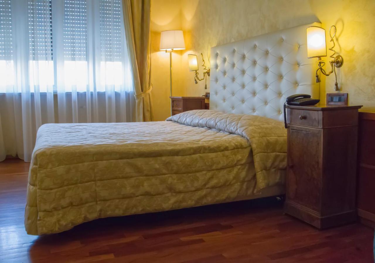 Hotel Continental Турин Екстер'єр фото