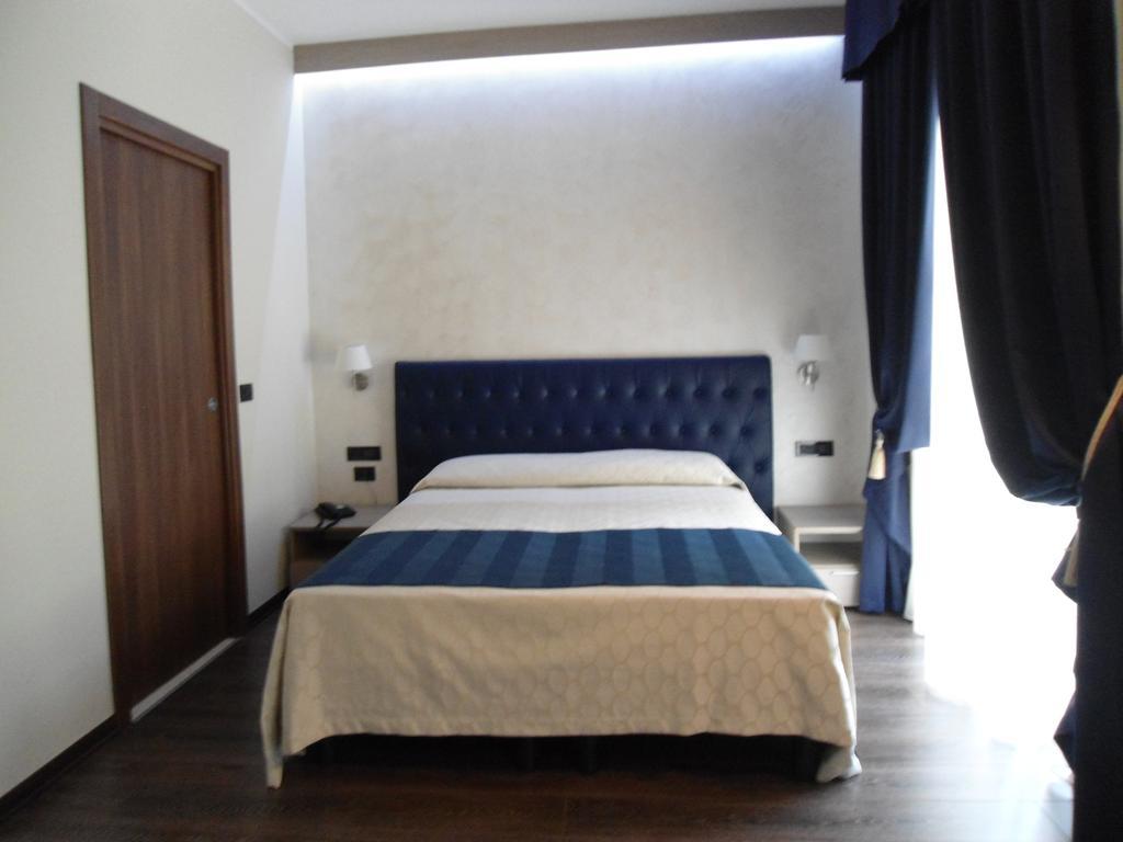Hotel Continental Турин Екстер'єр фото